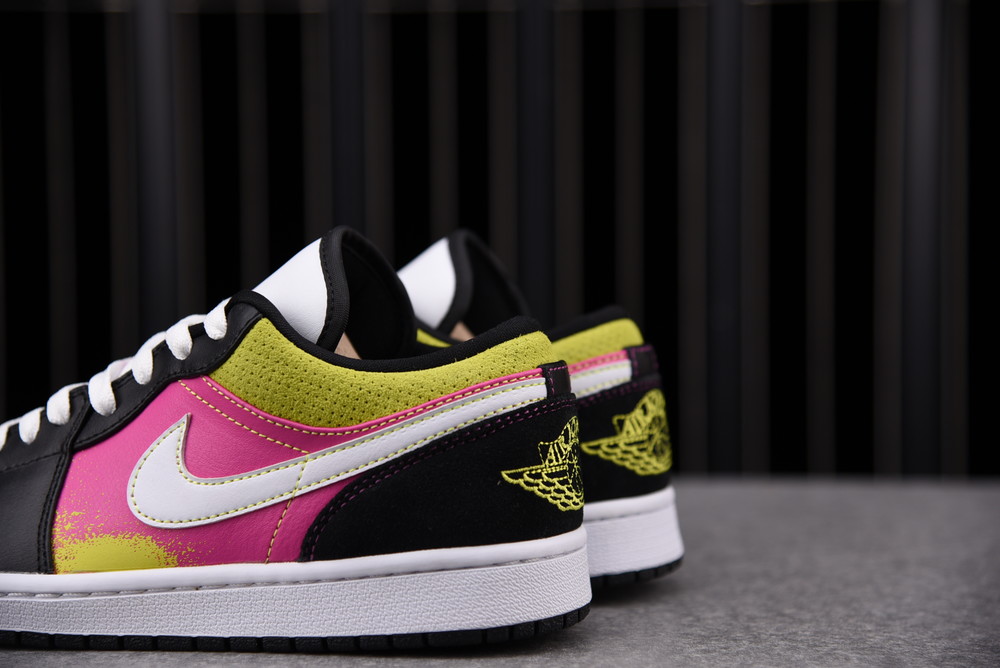 AIR JORDAN 1 LOW SE Spray Paint